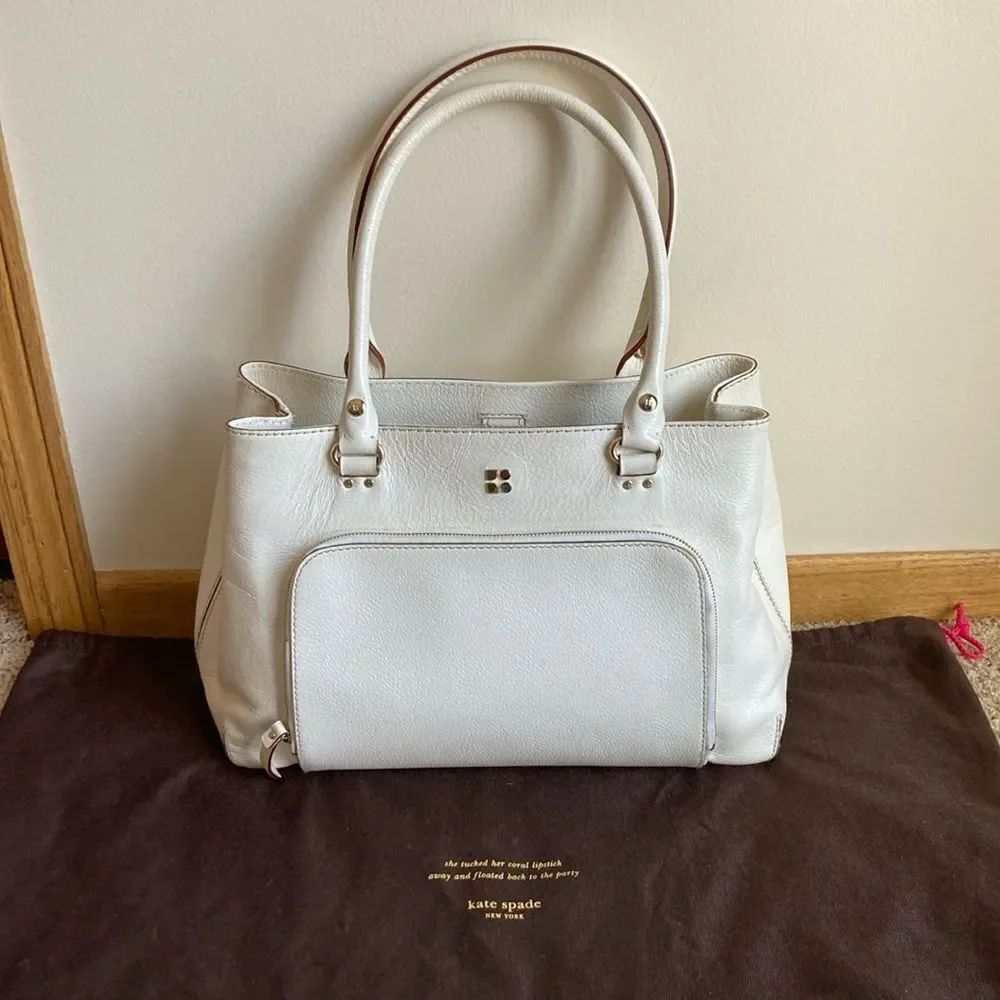 Kate Spade White Pebble Grain Leather Shoulder Bag Purse w/ Dust Bag